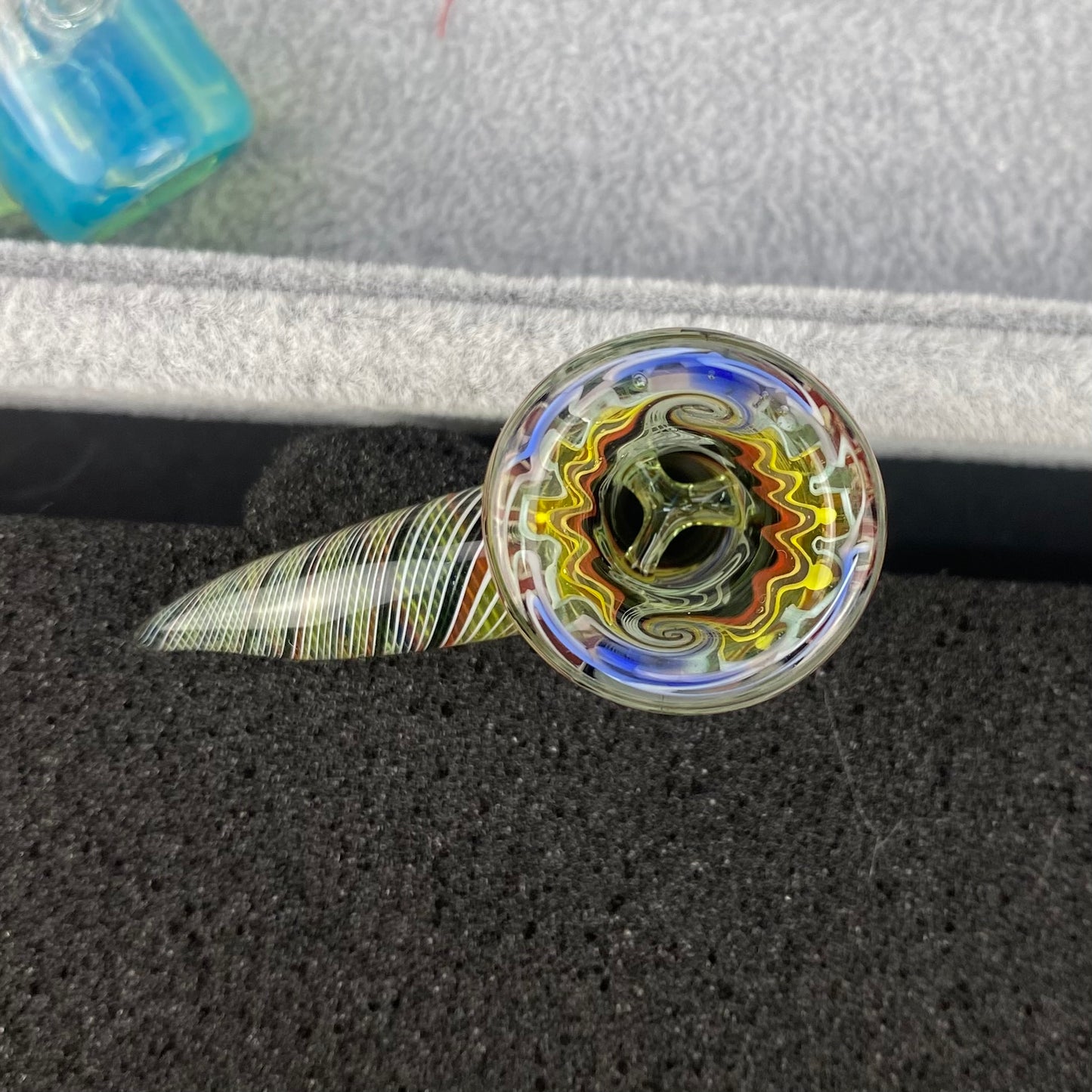Who's Mike Fro - 14mm 3-Hole Glass Slide