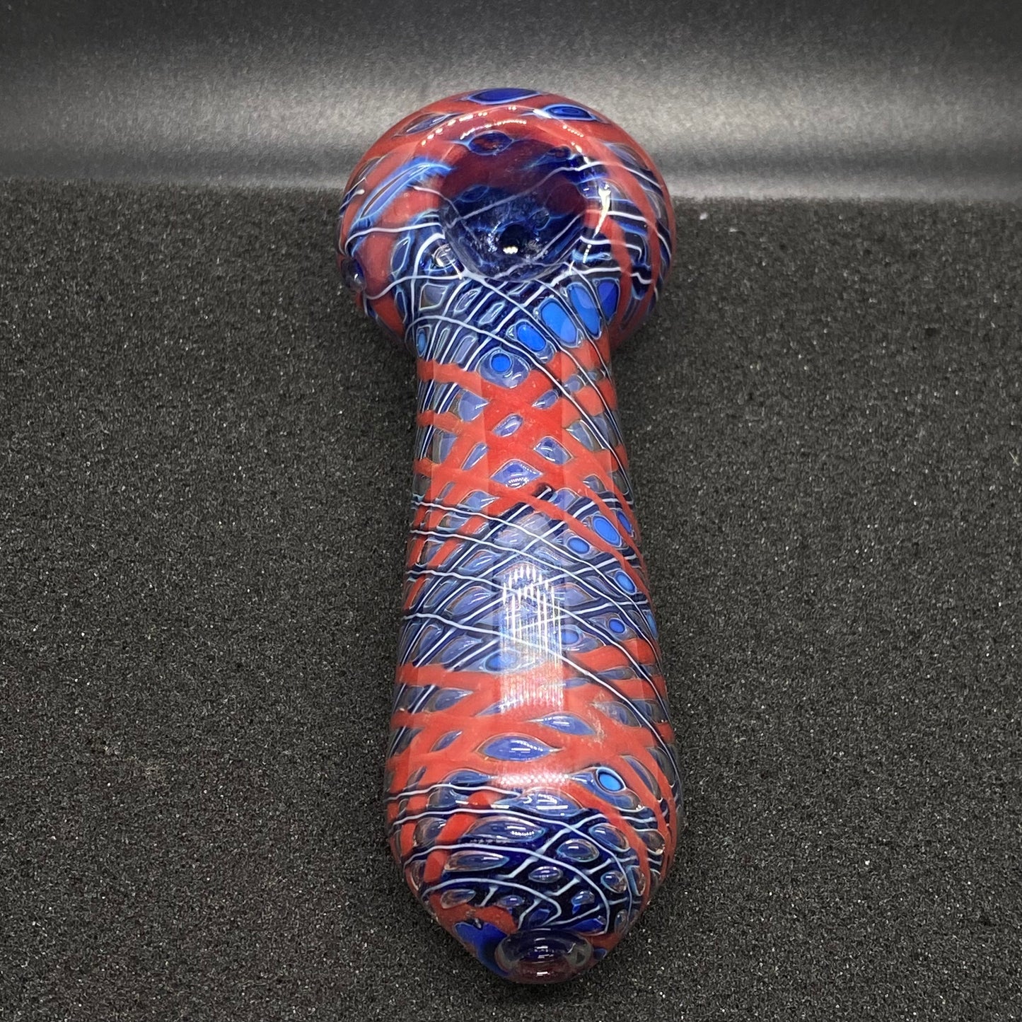 Glass Swirl Hand Pipe