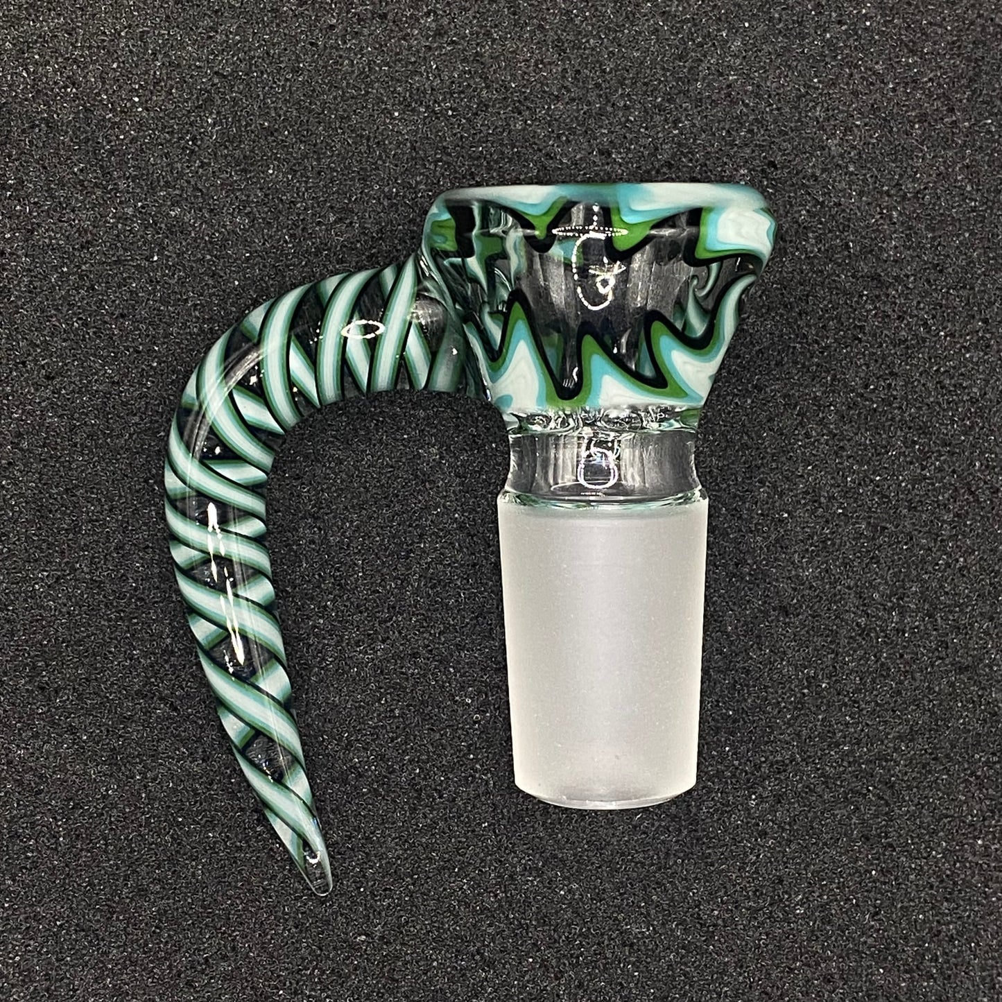 18mm Wig-Wag 4-Hole Glass Bowl Slide – CW Glass Art