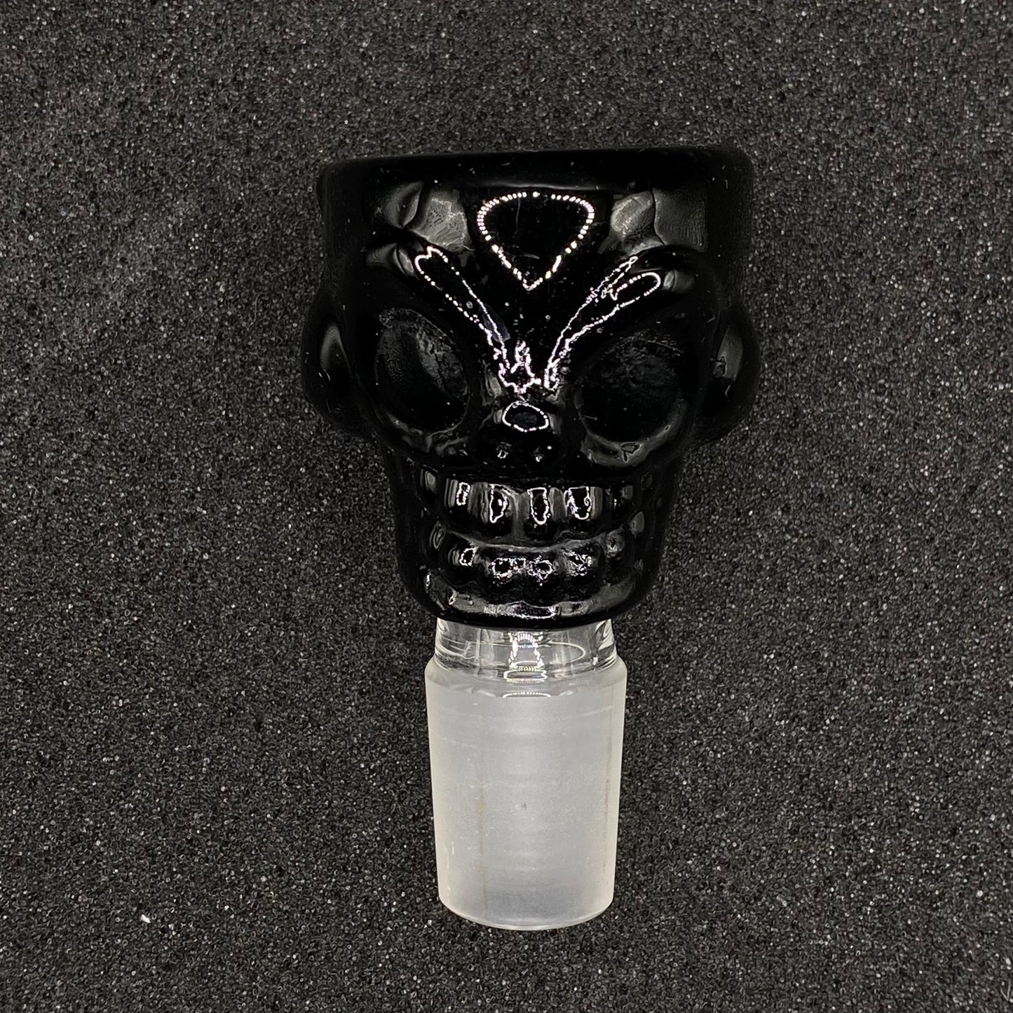 420 Glass - 18mm Single Hole Black Skull Glass Bowl Slide